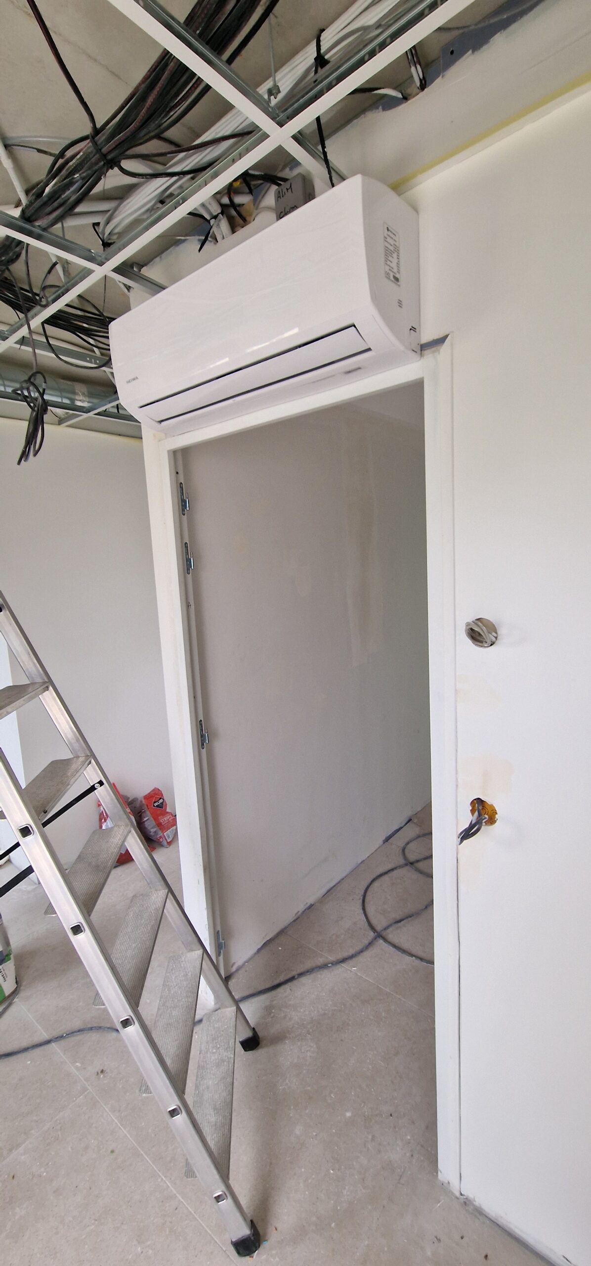 anov-energie-installation-climatisation-cinq-murale-seine-et-marne-77