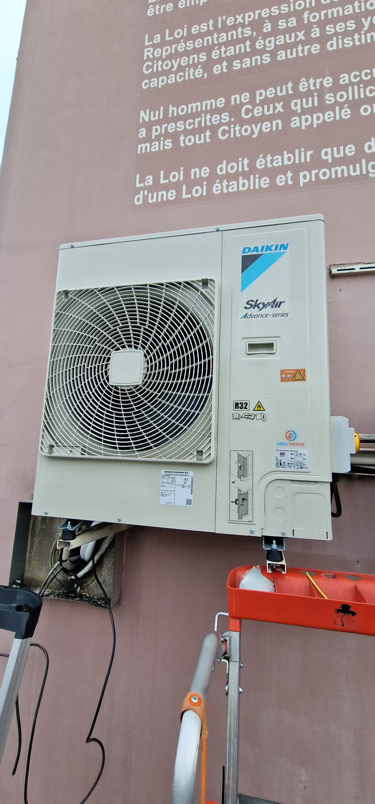 anov-energie-installation-nouvelle-climatisation-groupe-exterieur-drancy-93