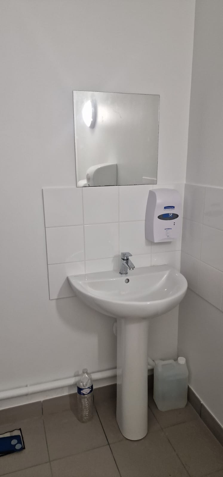 anov-energie-installation-troisieme-lavabo-disneyland-paris-77